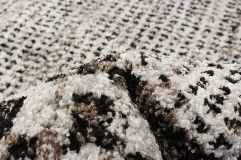 Vera Quattro Ivory/Grey Area Rug - 2'7\" x 8'4\"