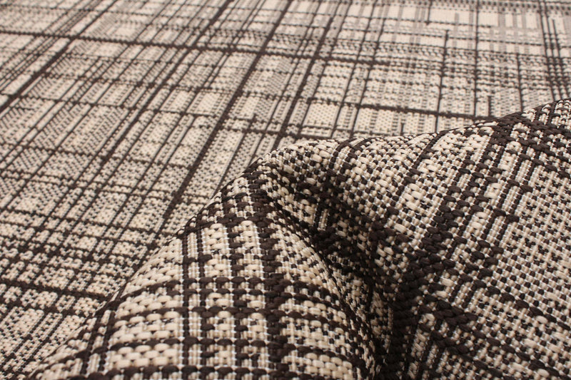 Panthea Cream Area Rug - 4'4\" X 6'5\" 