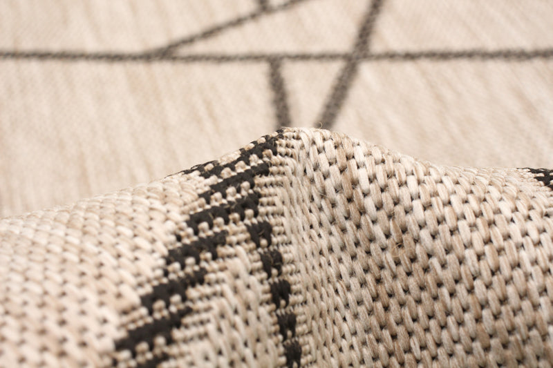 Sadie Abstract Silver-Black Area Rug - 5'3\" x 7'7\"