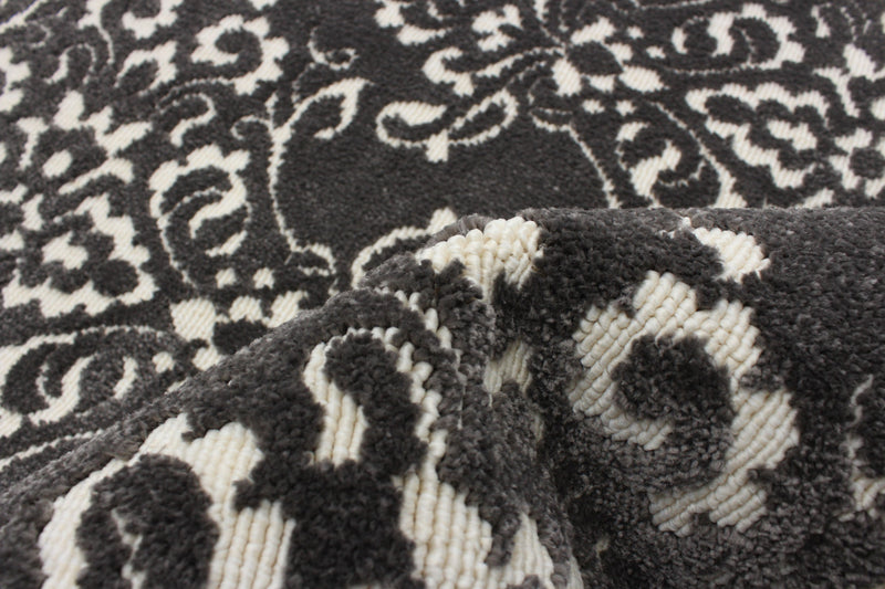 Caledonia Grey 2'8\" x 4'11\" Area Rug