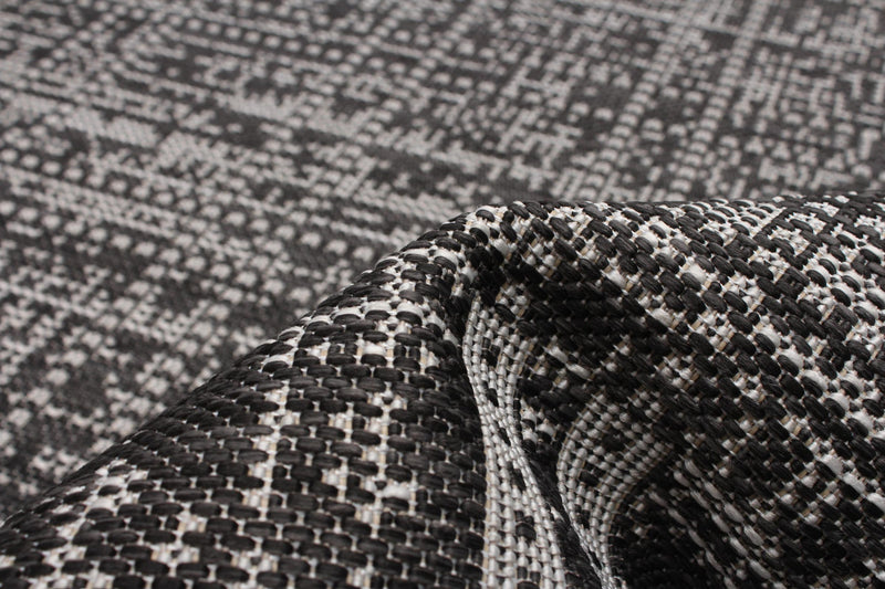 Joni Black Area Rug - 4'4\" X 6'5\" 