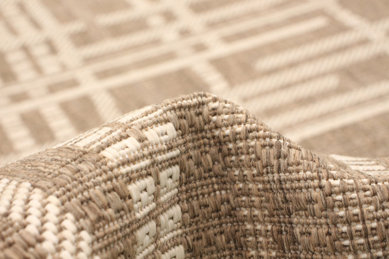 Sadie Burburry Taupe-Champagne Area Rug - 7'10\" x 10'2\"