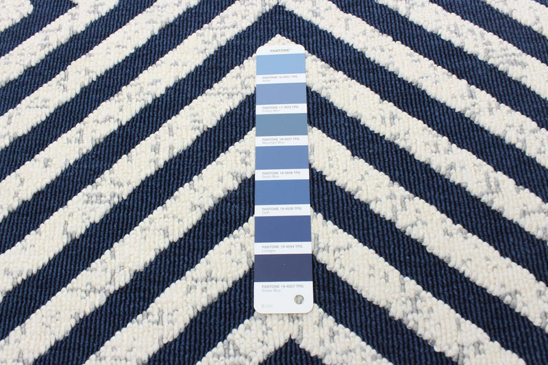 Dodie Blue-Ivory 6'7\" x 9'6\" Area Rug