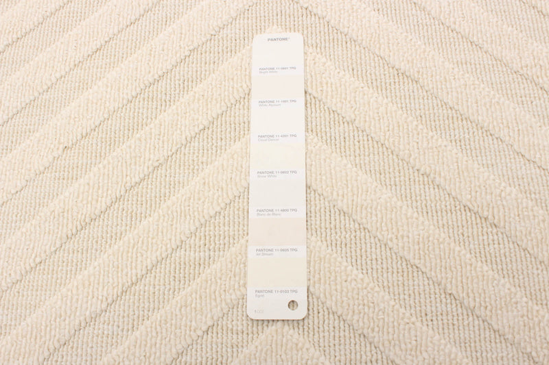 Dodie Ivory 4'7\" x 6'7\" Area Rug