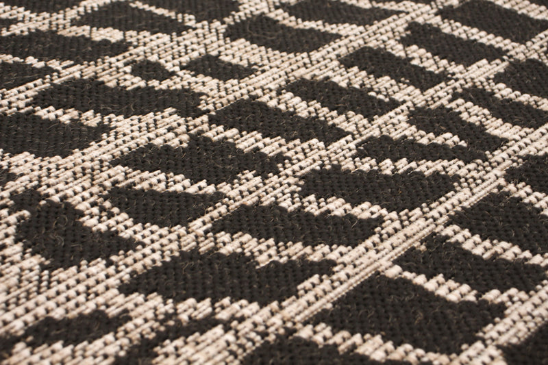Sadie Safari Black-Silver Area Rug - 7'10\" x 10'2\"
