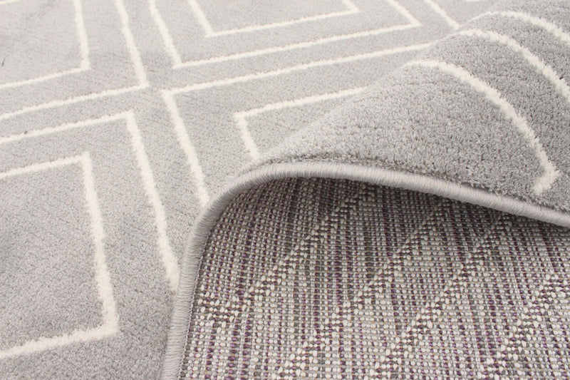 August Geod Grey-White 6'7\" x 9'6\" Area Rug