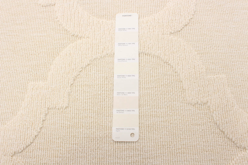 Sophie Ivory Area Rug - 6'7\" x 9'6\"