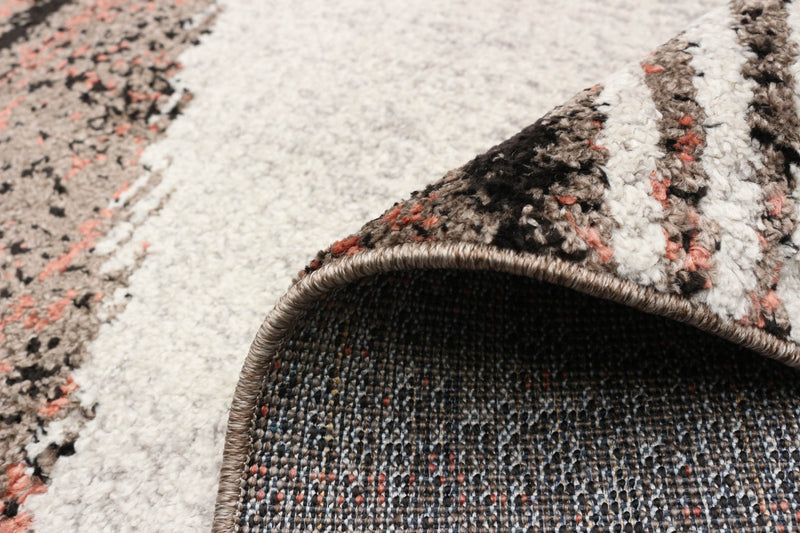 Vera Losange Ivory Area Rug - 7'10\" x 10'5\"