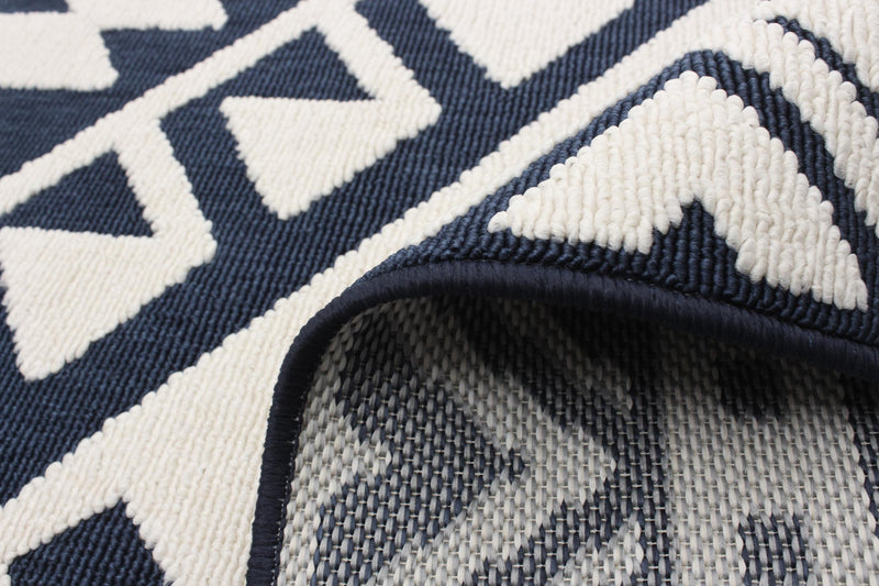 Gaia Blue 5'3\" x 7'7\" Area Rug